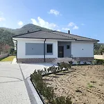 Melara *